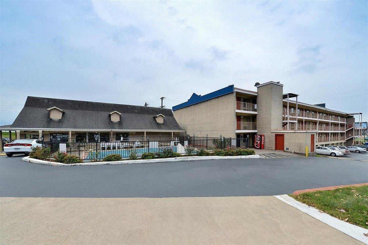 Rodeway Inn Норт-Літл-Рок Екстер'єр фото